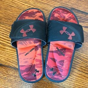 Under Armour Kids Slide Sandals - Red Camo and Black